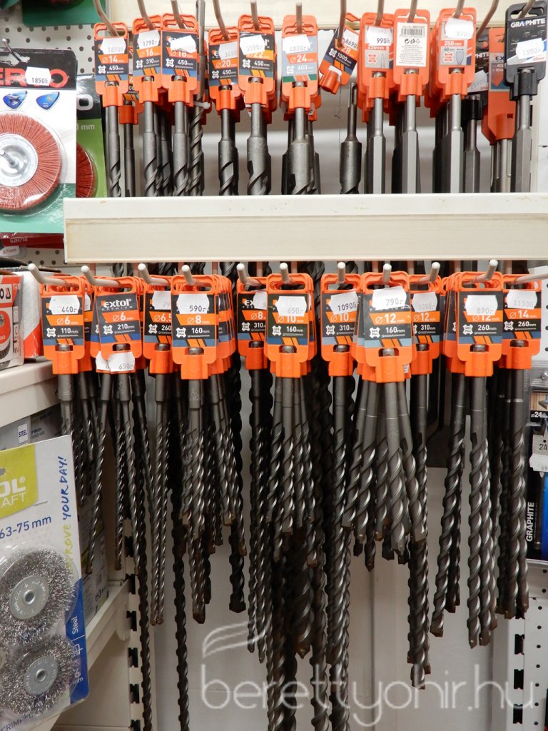 SZABÓ szerszámcentrum 19